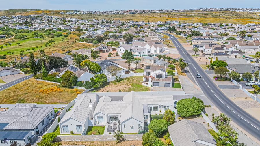 6 Bedroom Property for Sale in Country Club Western Cape